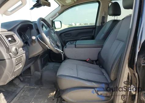 2021 Nissan Titan S из США, поврежденный, VIN 1N6AA1EC2MN526307